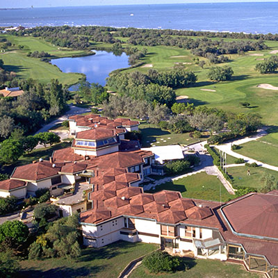 Golf Hotel