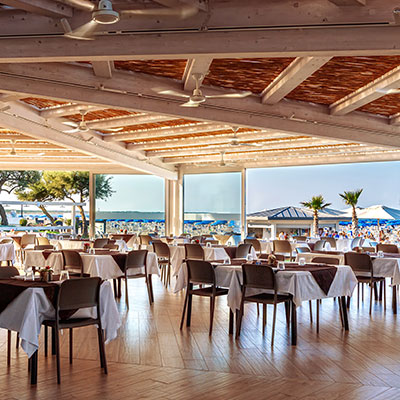 ristorante centro sportivo vicino alla spiaggia