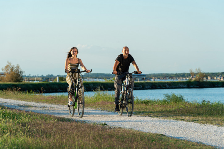 tour in bicicletta sugli itinerari cicloturistici dell'isola di Albarella