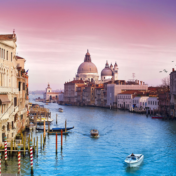 Canal Grande a Venezia con veduta su basilica di Piazza San Marco